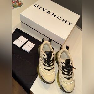 Givenchy GIV 1 Runner Sneaker Off White Ivory Transparent Yellow Sole EU37 US7